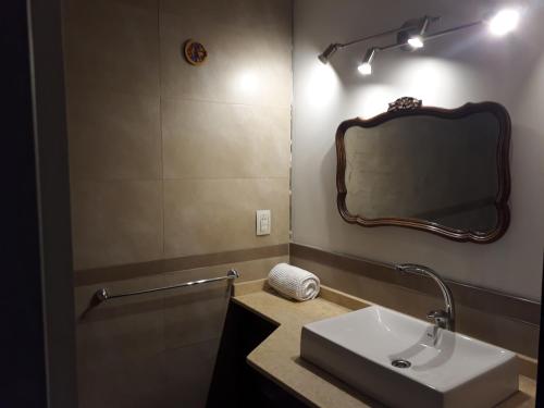 Bathroom, Amplio y luminoso, 5ta seccion near Puttanesca
