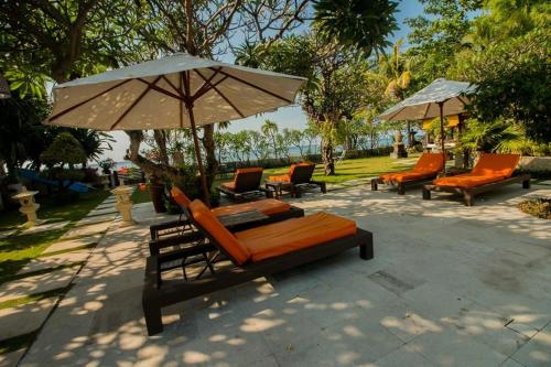 Frangipani Beach Hotel