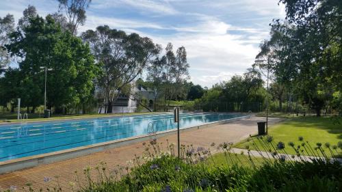 Lake House Benalla