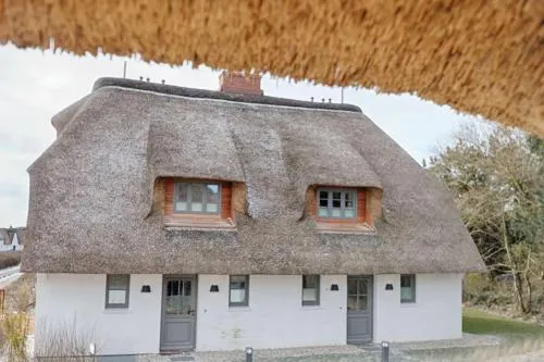 Rantum Dorf - Ferienappartments im Reetdachhaus 1& 2 in Rantum, Deutschland