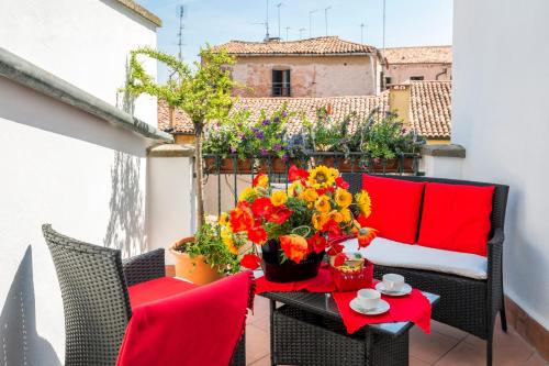 VHA Collection Top Floor Terrace Elegant Apartment 4 min from St Mark s Square No Lift