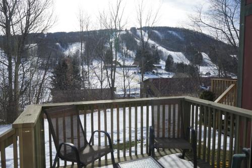 Hope Lake Lodge & Indoor Waterpark