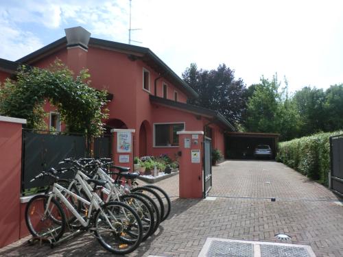 外部景觀, 薩帝盧嘉勒住宿加早餐旅館 (B&B Casa di Chiara) in 聖米凱萊亞爾塔利亞門托