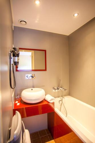Tournant SAS Hotel Le Drakkar