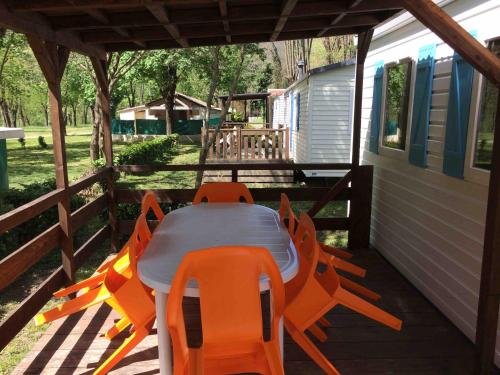 設施, Camping Les Gorges de l'Herault in 敘梅恩