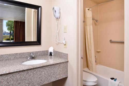 Americas Best Value Inn West Monroe