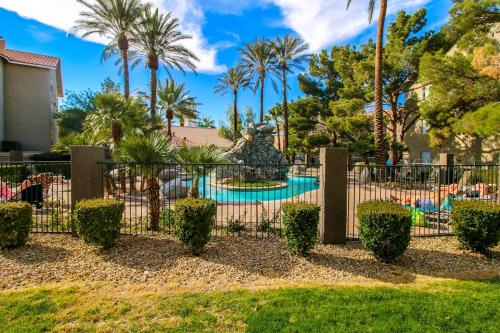 Strip View luxury Condo Strip View luxury Condo