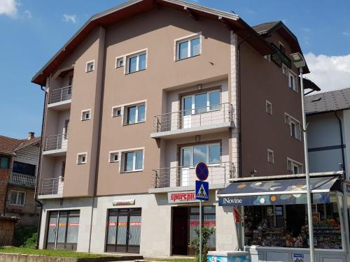 Ieeja, Pansion Baša (Pansion Basa) in Ustikolina