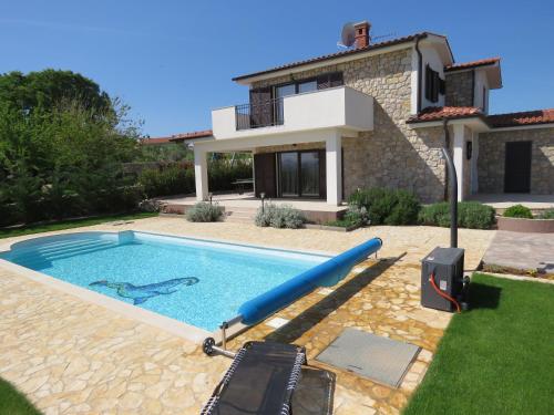  Villa Calypso, Ferienwohnung in Krk