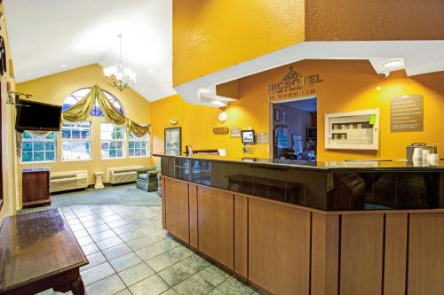 大廳, 溫加特林堡麥克特套房酒店 (Microtel Inn & Suites by Wyndham Gatlinburg) in 蓋林柏格 (TN)