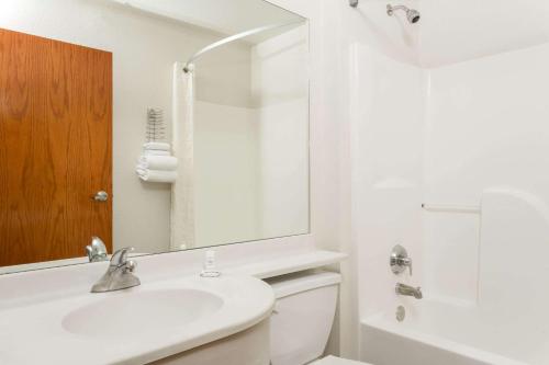 King Studio Suite, Non-Smoking