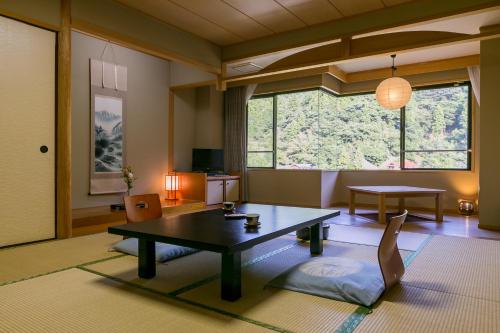 Japanese-Style Quadruple Room