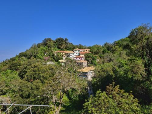Surrounding environment, Villa Eglouvi in Svoronata