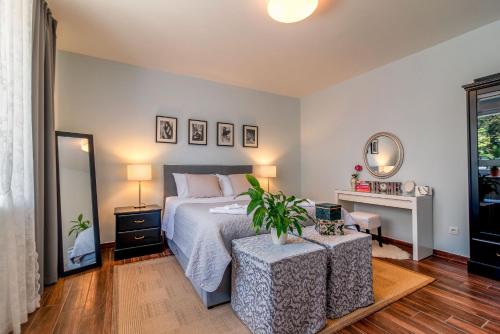 Adriatic Apartments, Split (photo 8)