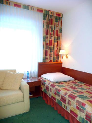 Hotel Zajazd Piastowski - image 8