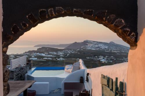 Pyrgos 1870, A restored Winery Santorini