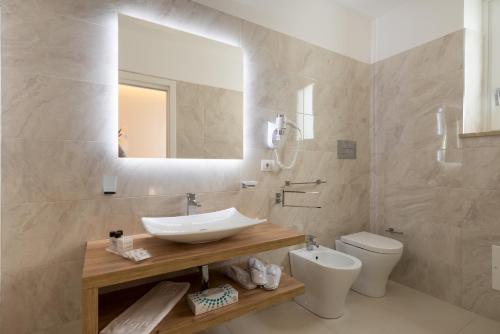 Artemide Hotel - image 9