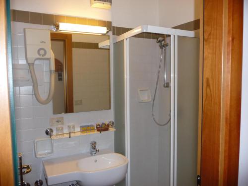 1 twin bed