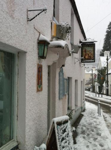 The Three Tuns - image 8