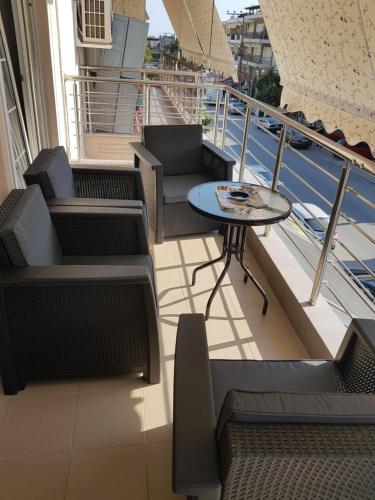 Deluxe Lilian Deluxe Lilian