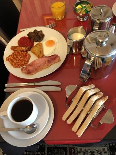 Glenheath Hotel - image 5