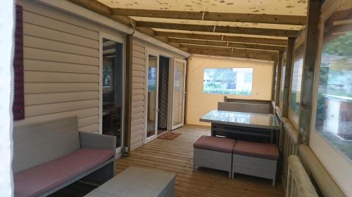 Mobile Home dans Domaine de Kerlann - Camping - Pont-Aven