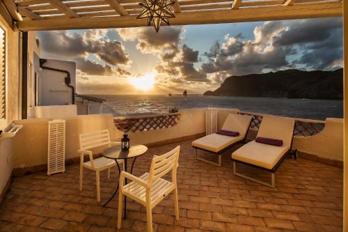 140465592 Therasia Resort Sea and SPA - The Leading Hotels of the World