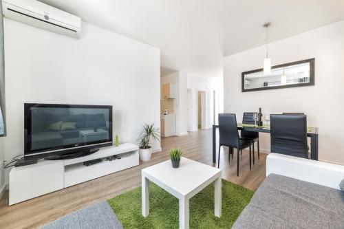 Apartments Tonka Centar
