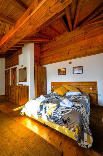 Family Hotel Dzhangal - image 8