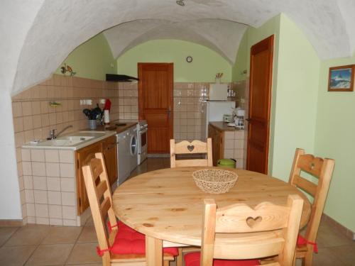 Konyha, Gite Les Guerins in Avançon