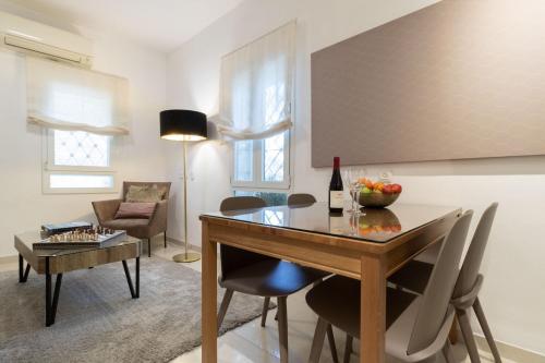 Modern Pearl in Historic setting