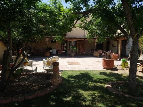 Los Milagros Hotel - image 9