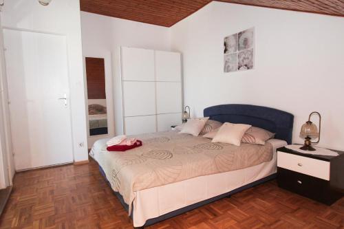 Apartment Vatrogasac - image 5