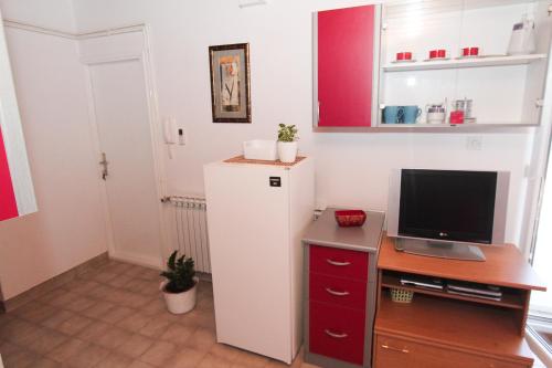 Apartment Vatrogasac - image 12