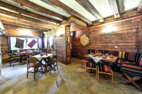 Family Hotel Dzhangal - image 13