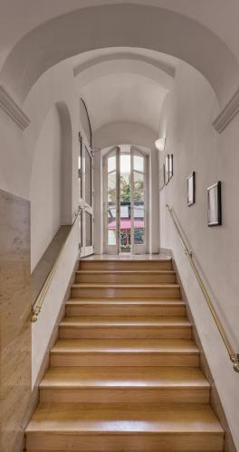 Alpen Hotel München - image 13
