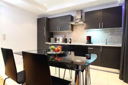 Konyha, The Queen Luxury Apartments - Villa Giada in Howald