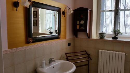 Bathroom, B&B Cervare in Montelupone