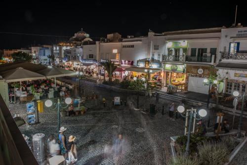 Santorini Main Square - image 2