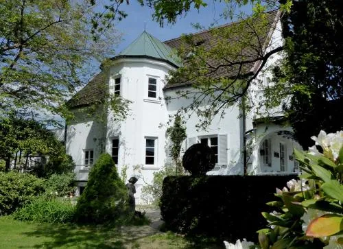 Am Eichholz Galerie & Art-Hotel in Murnau am Staffelsee, Deutschland