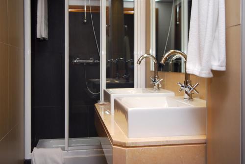 Hotel Domus Plaza Zocodover - image 2