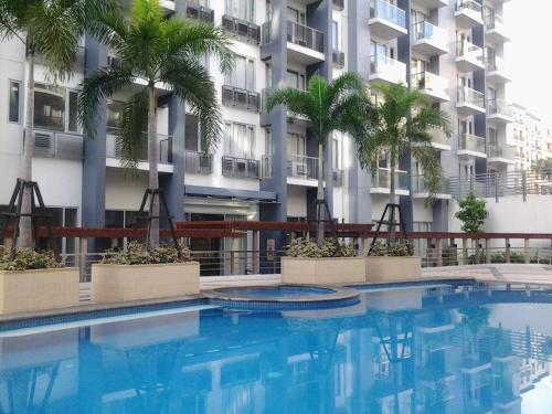 One Palm Tree Villas, Manila