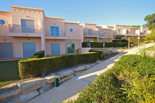 Pinheiros da Balaia Villas