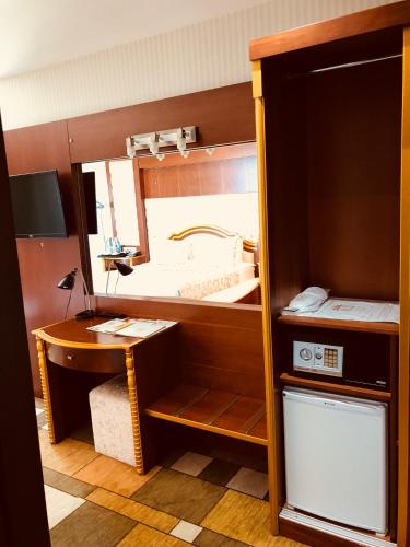 Grand Amisos Hotel - image 6