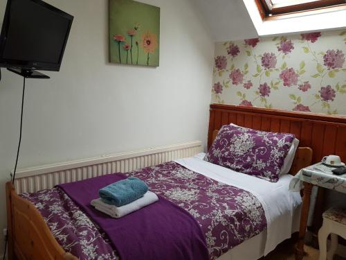Adams Guest House - image 9