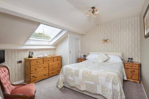 Acorn House - image 11