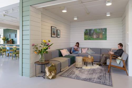 Pub/Lounge, Stayokay Hostel Dordrecht - Nationaal Park De Biesbosch in Dordrecht