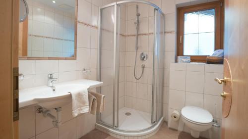 Superior Hotel Persal - image 5