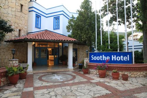 Soothe Hotel - image 11