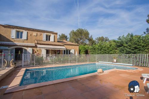 Quiet studio with garden and pool - Dodo et Tartine